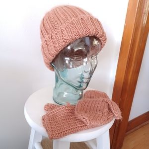 ⚡️SALE⚡️Vintage Handmade Rust Beanie/Toque Hat and Mittens Set